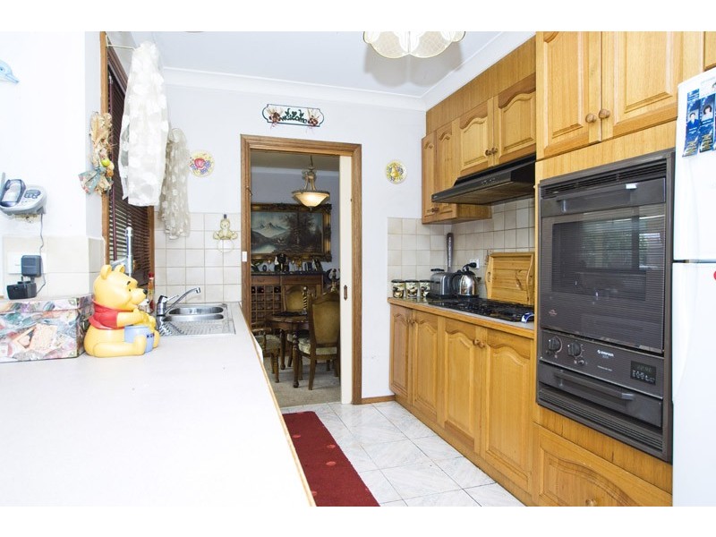 2 Sinclair Court, Mill Park VIC 3082