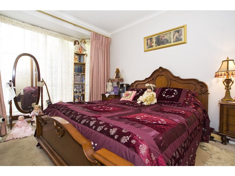 2 Sinclair Court, Mill Park VIC 3082