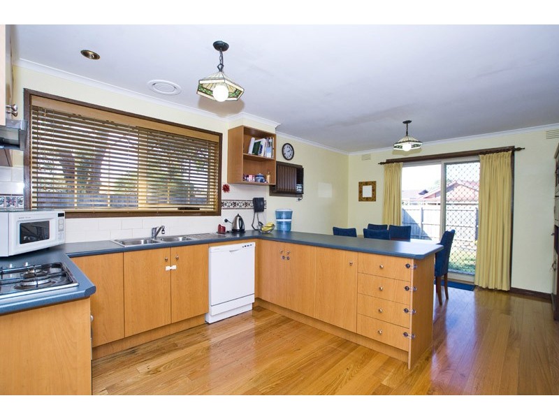 16 Karri Grove, Epping VIC 3076