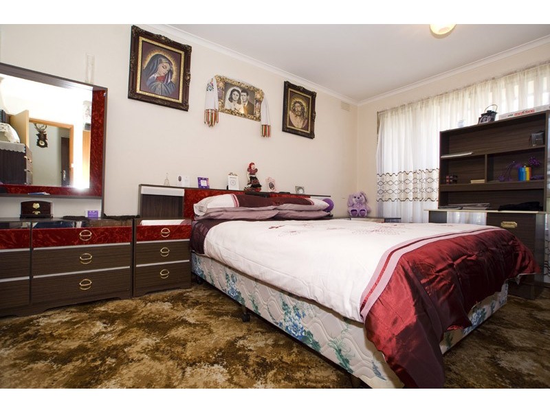 295 Edgars Road, Lalor VIC 3075