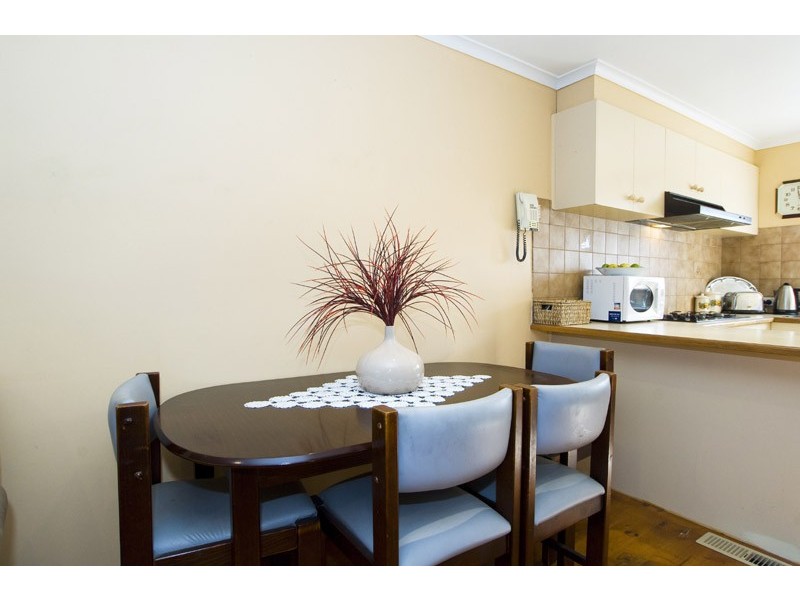 40 Prince of Wales Avenue, Mill Park VIC 3082