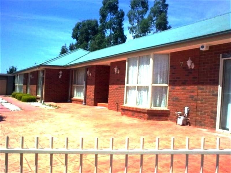 7 The Creek Approach, Craigieburn VIC 3064