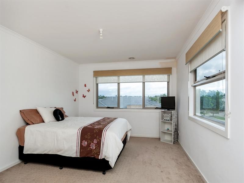 40 Farmhouse Boulevard, Epping VIC 3076