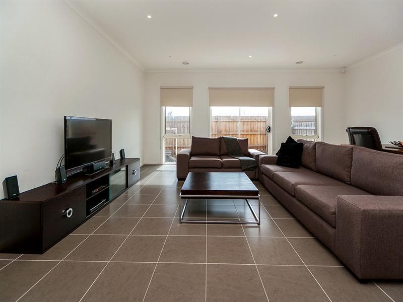 17 Amphion Street, Epping VIC 3076