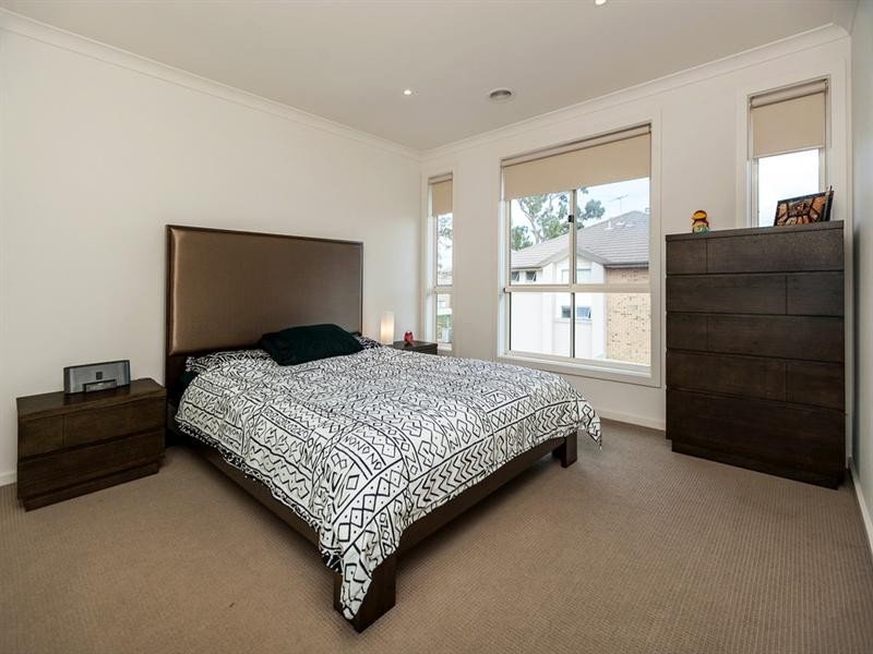 17 Amphion Street, Epping VIC 3076