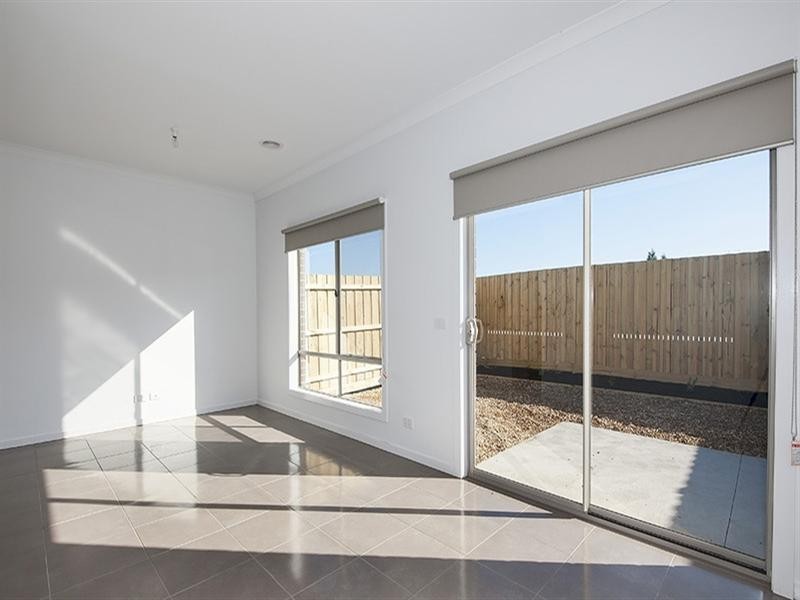 14 Jarama Boulevard, Epping VIC 3076