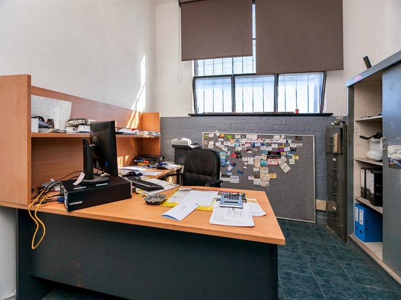 42 Radford Road, Reservoir VIC 3073