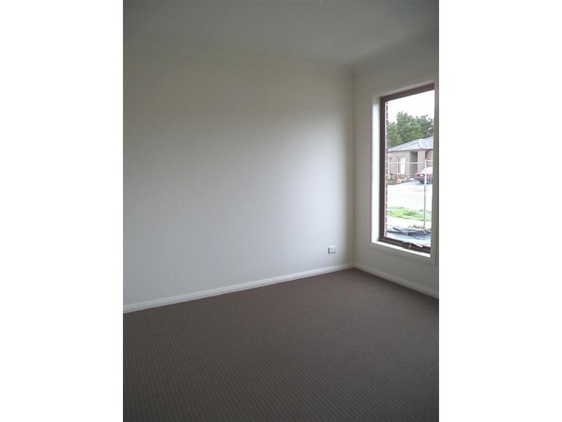 4/59-61 Craigmoor Crescent, Mernda VIC 3754