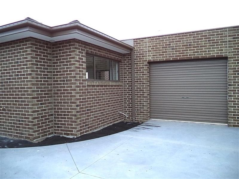 4/59-61 Craigmoor Crescent, Mernda VIC 3754