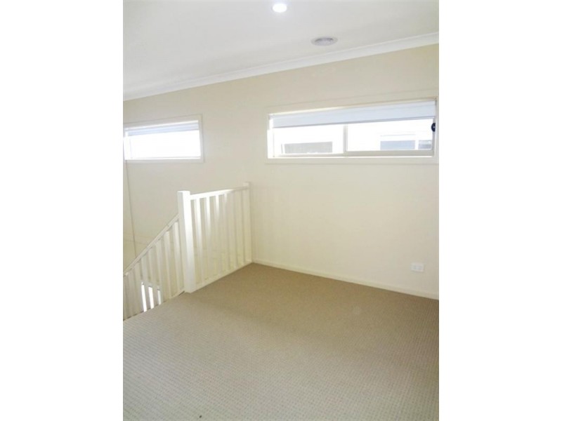 22 Villandry Street, Roxburgh Park VIC 3064