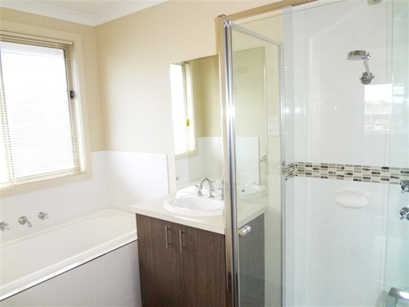22 Villandry Street, Roxburgh Park VIC 3064