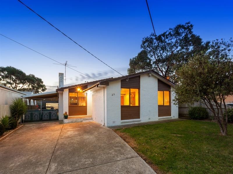 25 Huskisson Avenue, Lalor VIC 3075