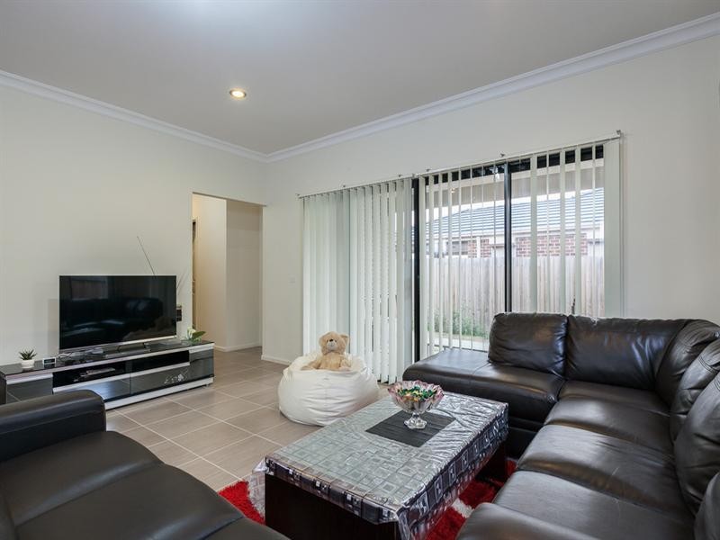 33 Camouflage Drive, Epping VIC 3076