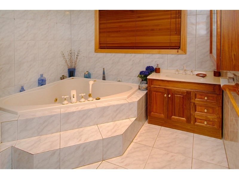 95 Glasgow Avenue, Reservoir VIC 3073