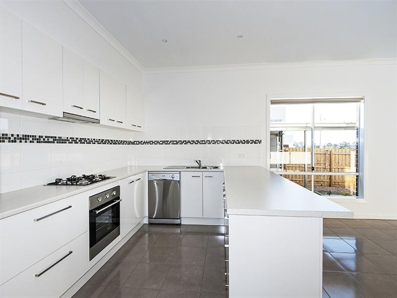 2 Oriano Road, Epping VIC 3076