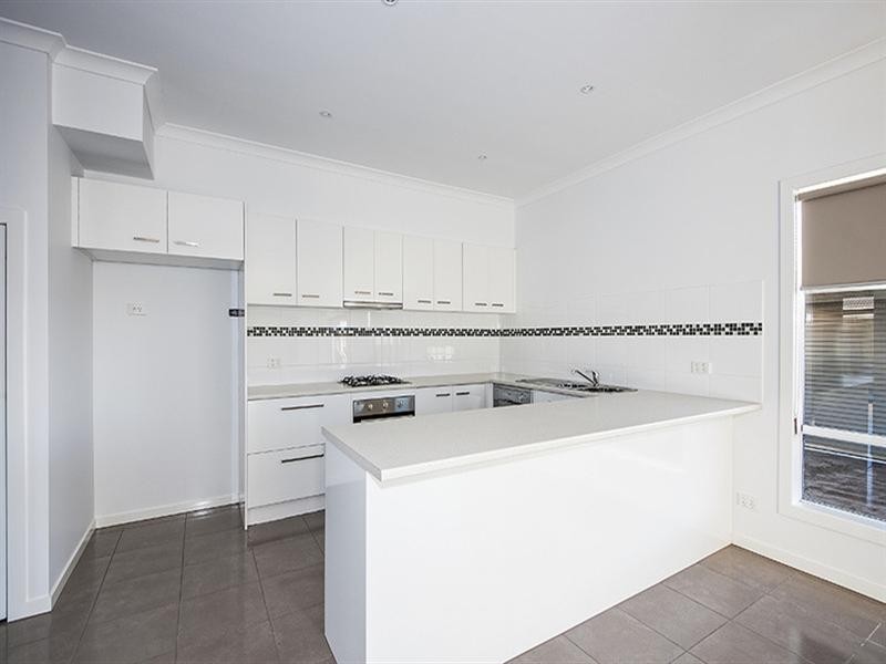 2 Oriano Road, Epping VIC 3076