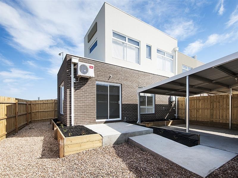 2 Oriano Road, Epping VIC 3076