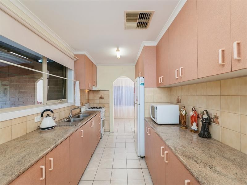 8 Lynch Close, Epping VIC 3076