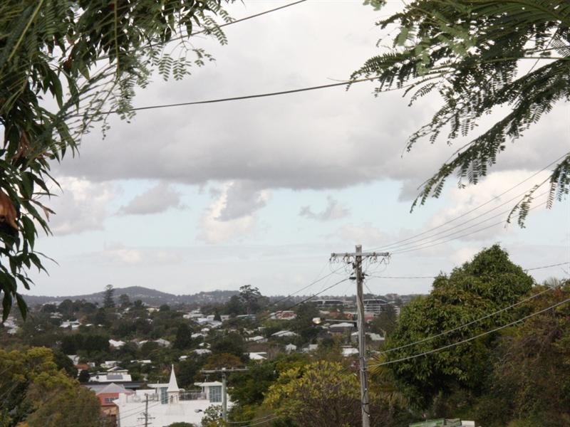 39 Pine Street, Bulimba QLD 4171