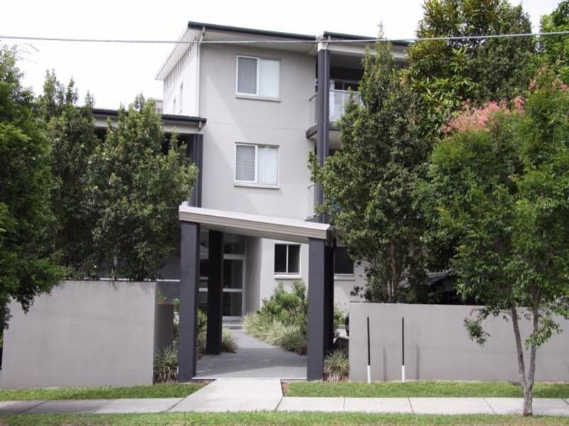 3/2A White Street, Everton Park QLD 4053