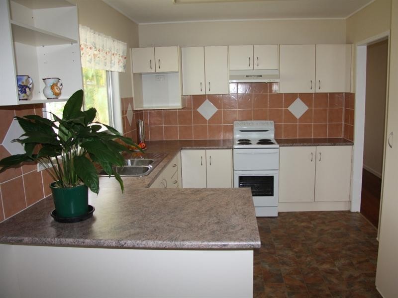 8 Cycas Street, Arana Hills QLD 4054