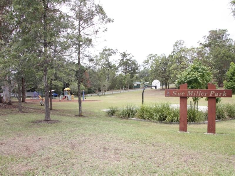 8 Cycas Street, Arana Hills QLD 4054