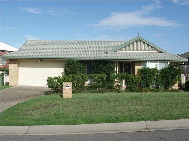 20 Hillenvale Avenue, Arana Hills QLD 4054