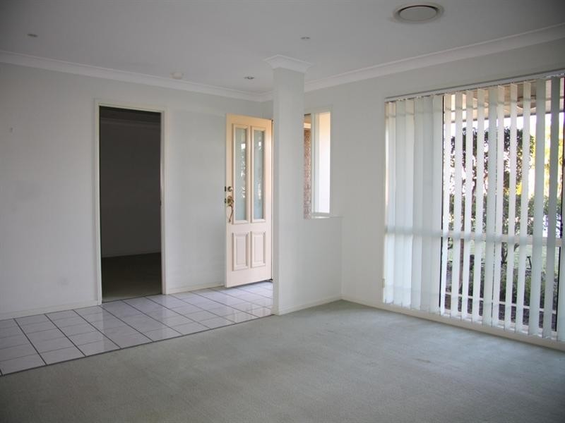 20 Hillenvale Avenue, Arana Hills QLD 4054