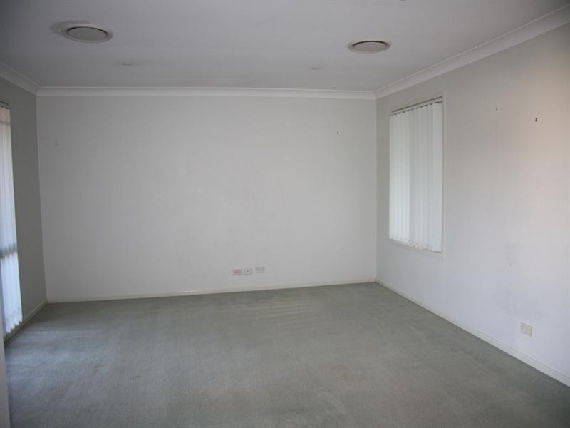 20 Hillenvale Avenue, Arana Hills QLD 4054