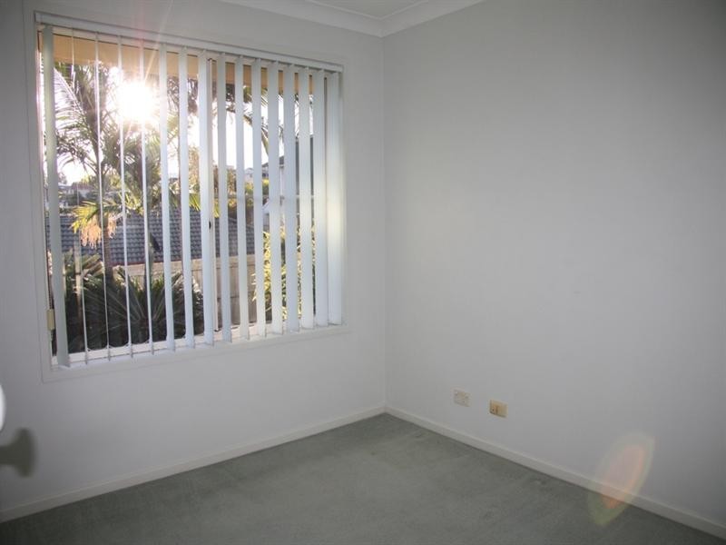 20 Hillenvale Avenue, Arana Hills QLD 4054