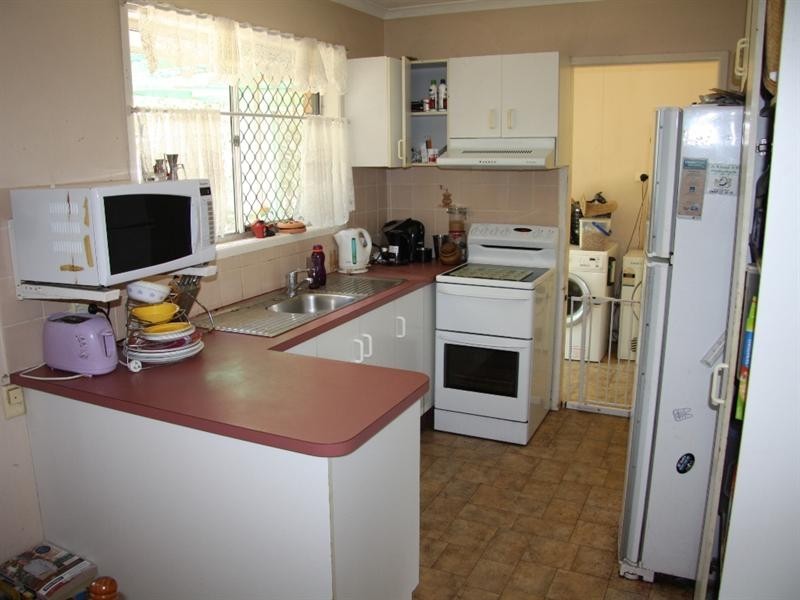 8 Flockton Street, Stafford Heights QLD 4053