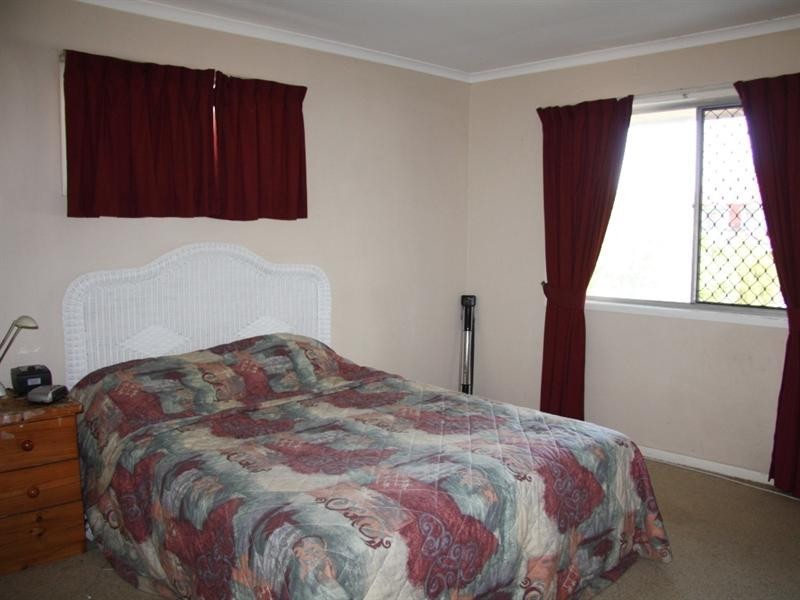 8 Flockton Street, Stafford Heights QLD 4053