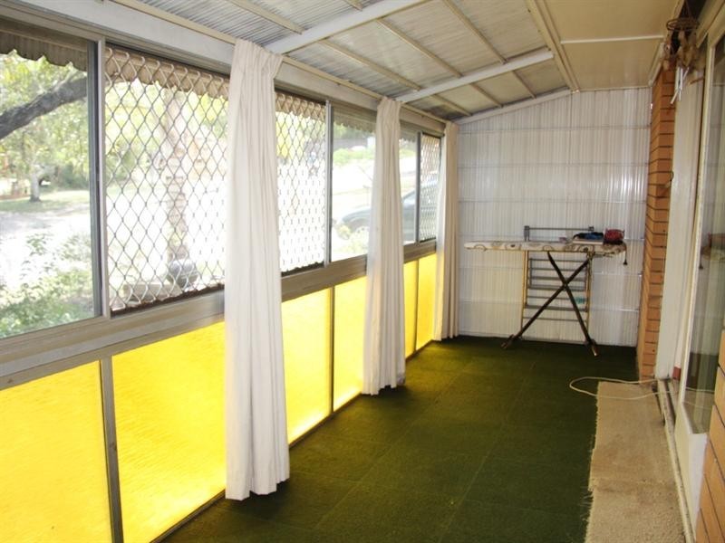 8 Flockton Street, Stafford Heights QLD 4053