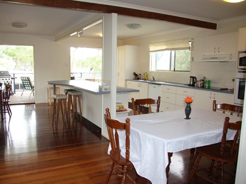 37 Silvertop Street, Keperra QLD 4054