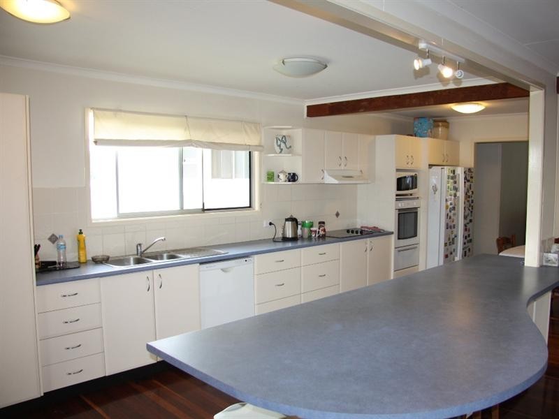 37 Silvertop Street, Keperra QLD 4054