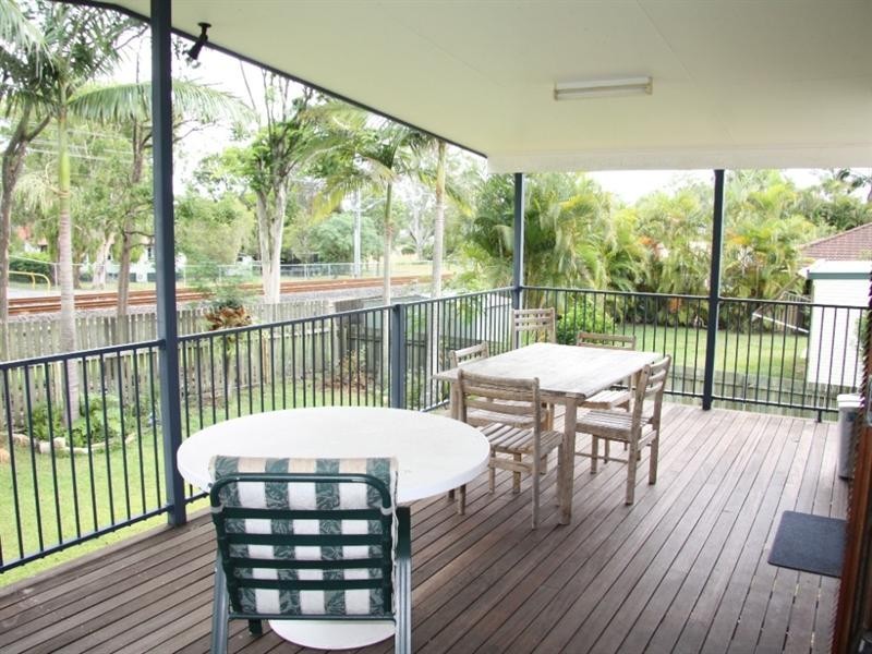 37 Silvertop Street, Keperra QLD 4054