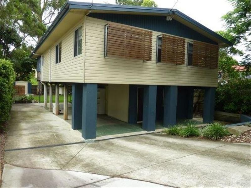 73 Camelia Avenue, Everton Hills QLD 4053