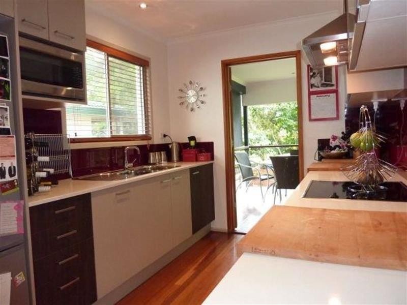 73 Camelia Avenue, Everton Hills QLD 4053