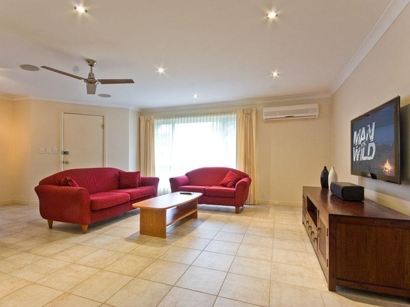 1 Ironwood Court, Arana Hills QLD 4054