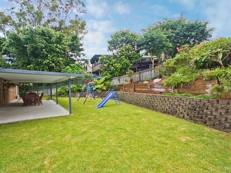 1 Ironwood Court, Arana Hills QLD 4054