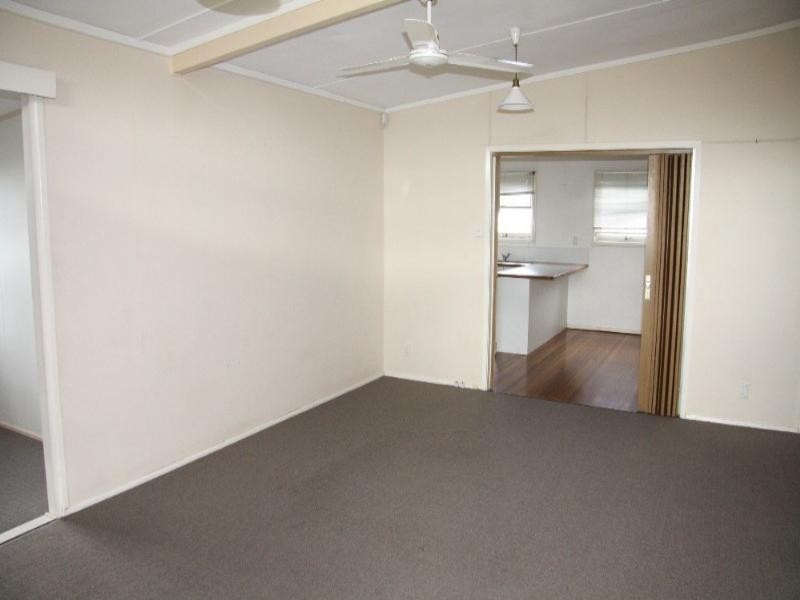 11 Heilbromm Street, Stafford Heights QLD 4053