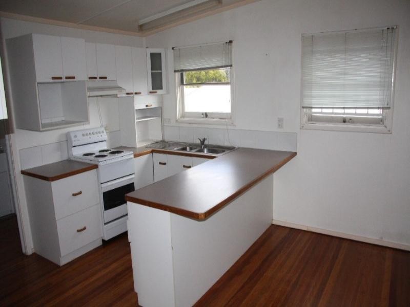 11 Heilbromm Street, Stafford Heights QLD 4053