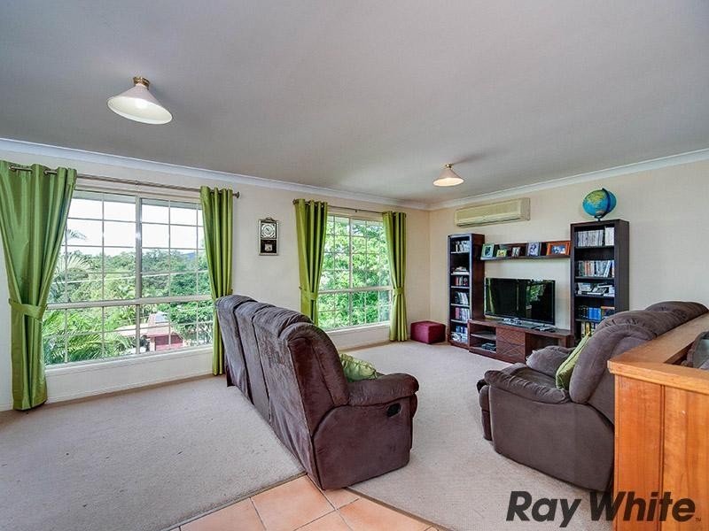 16 Carnarvon Court, Everton Hills QLD 4053