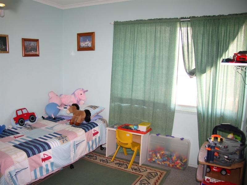 92 Olearia Street West, Everton Hills QLD 4053