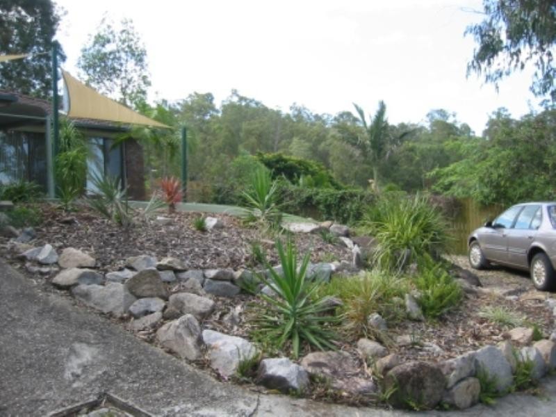 33 Tombondan Crescent, Ferny Hills QLD 4055