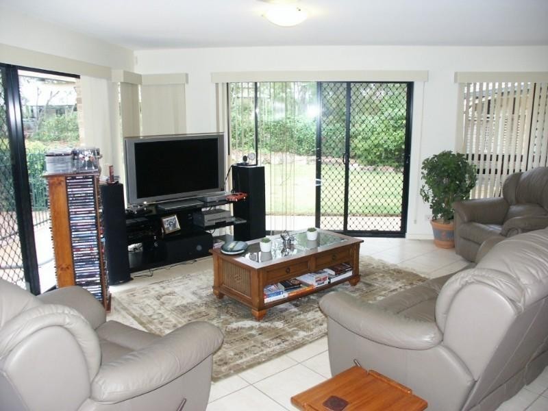 10 Cockatoo Court, Warner QLD 4500