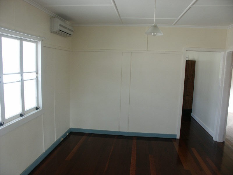 8 White Street, Everton Park QLD 4053