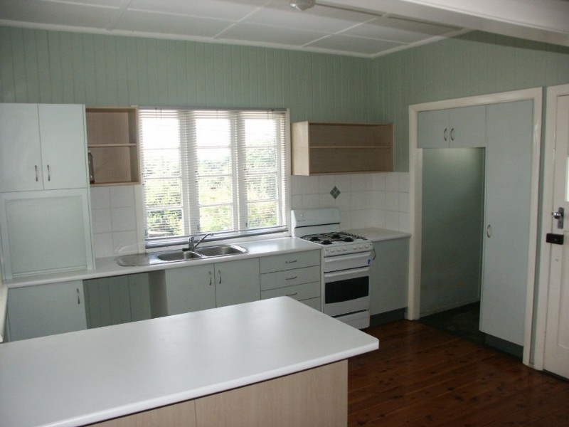 325 Webster Road, Stafford Heights QLD 4053