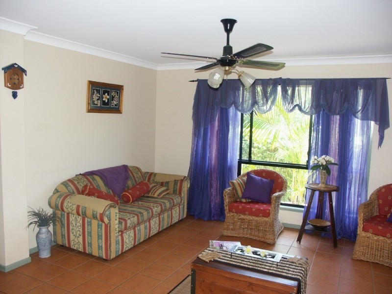 5 Woodash Court, Ferny Hills QLD 4055