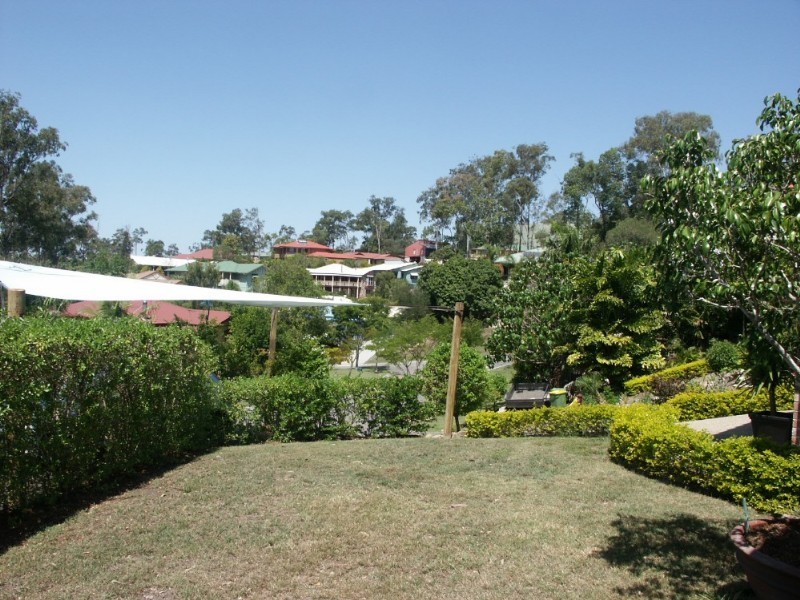 5 Woodash Court, Ferny Hills QLD 4055